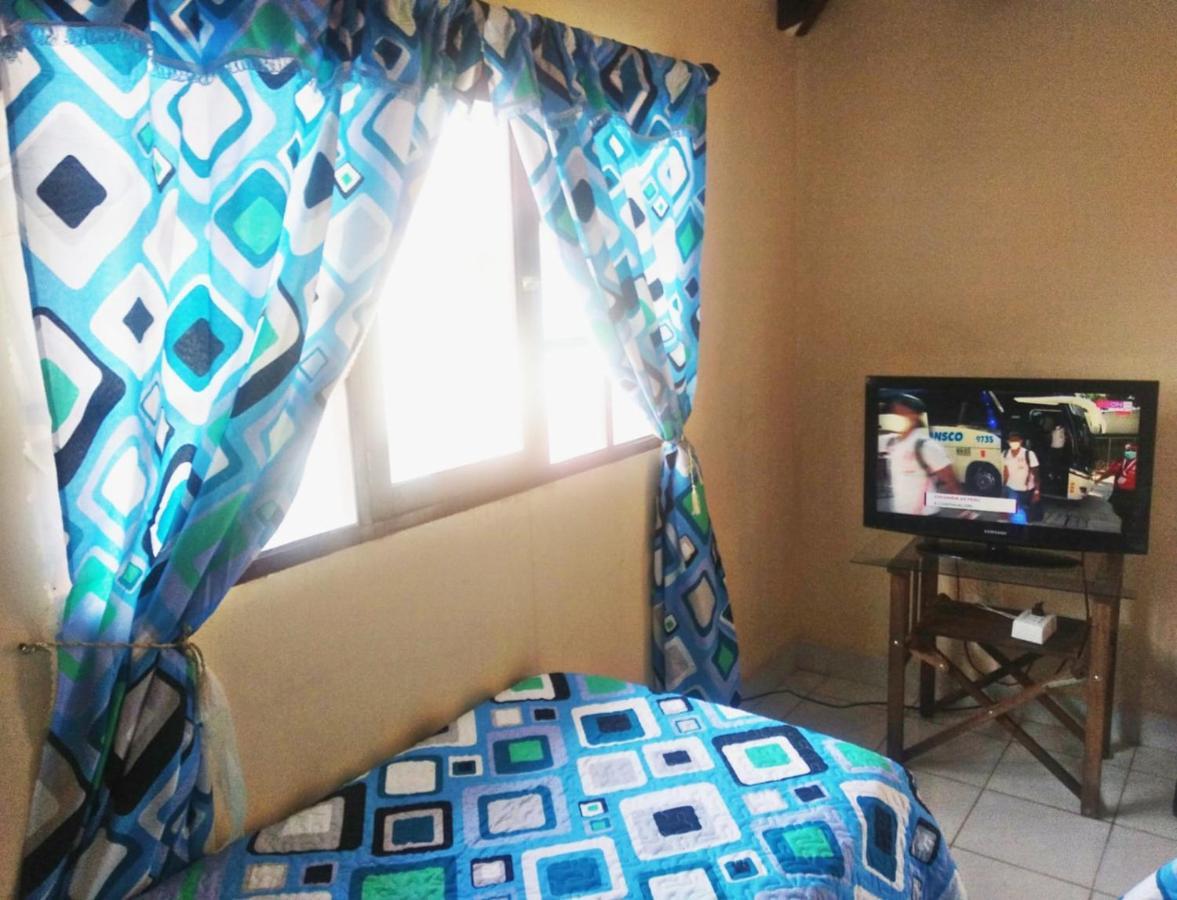 Residencial Moroni - Alojamiento En Cochabamba Bed & Breakfast ภายนอก รูปภาพ