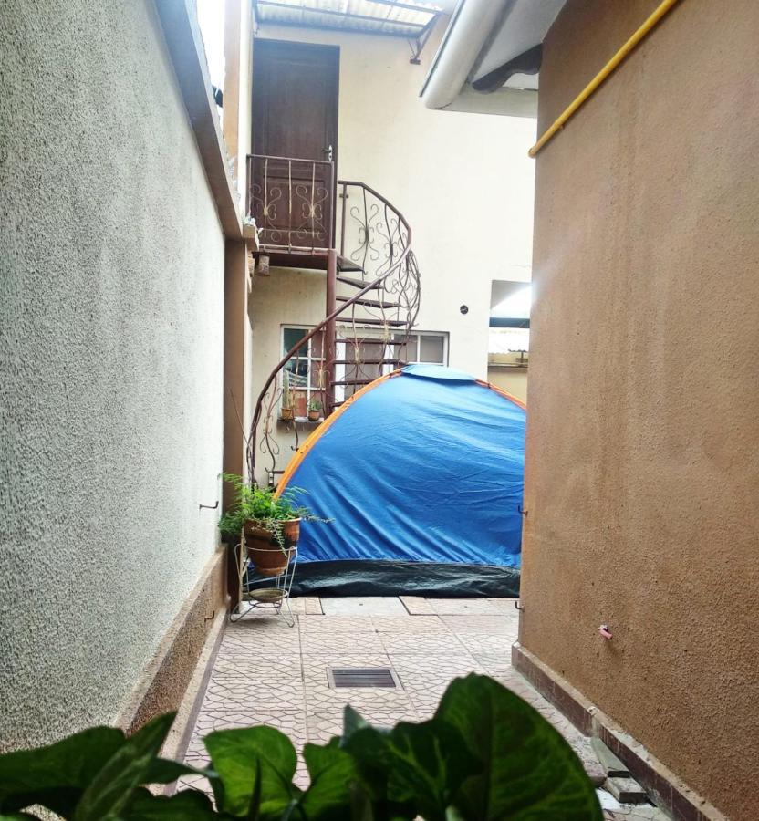 Residencial Moroni - Alojamiento En Cochabamba Bed & Breakfast ภายนอก รูปภาพ