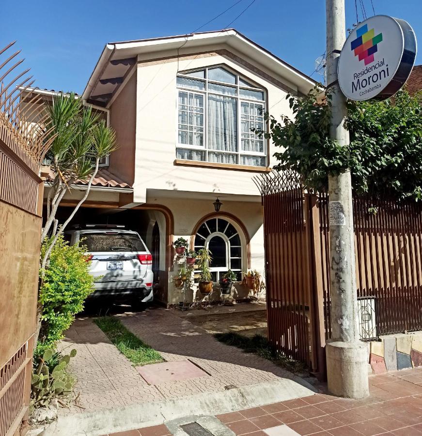 Residencial Moroni - Alojamiento En Cochabamba Bed & Breakfast ภายนอก รูปภาพ