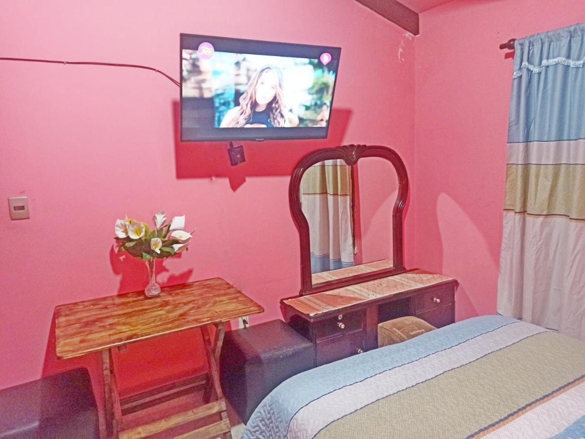 Residencial Moroni - Alojamiento En Cochabamba Bed & Breakfast ภายนอก รูปภาพ