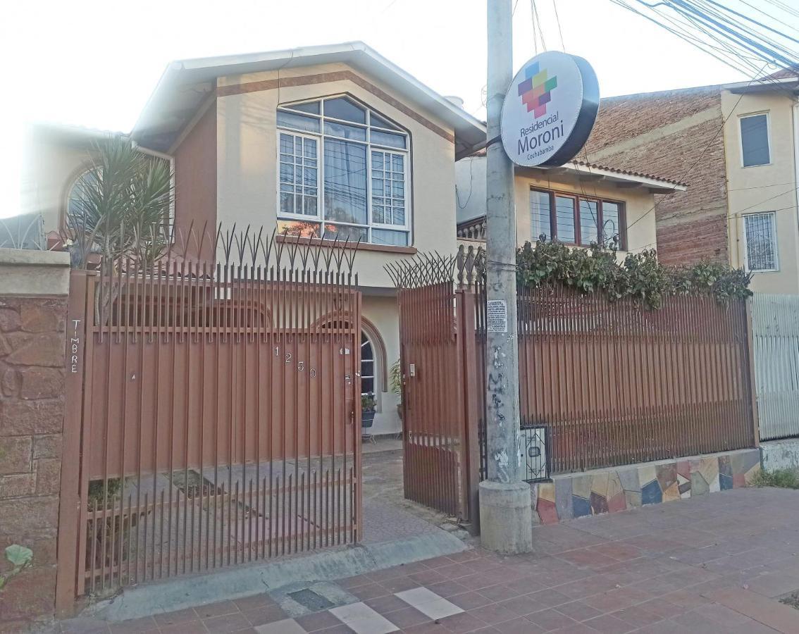 Residencial Moroni - Alojamiento En Cochabamba Bed & Breakfast ภายนอก รูปภาพ