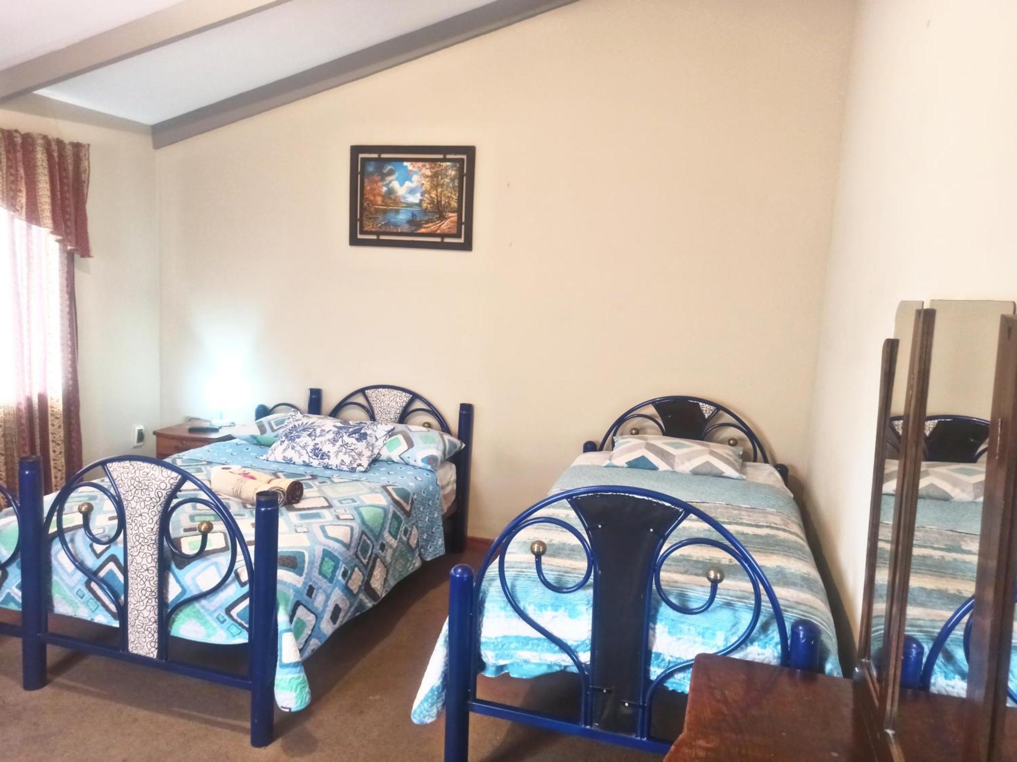 Residencial Moroni - Alojamiento En Cochabamba Bed & Breakfast ภายนอก รูปภาพ